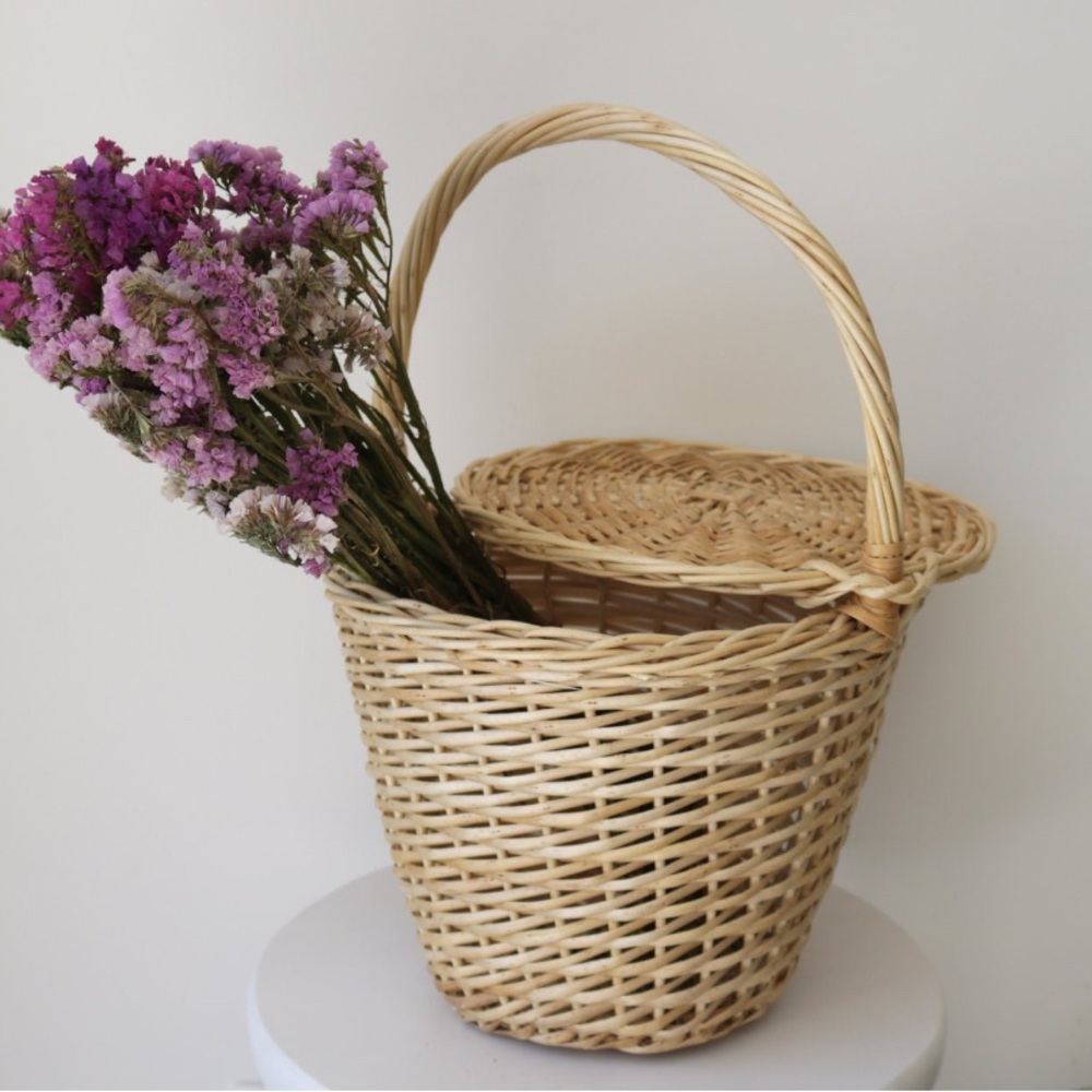 Natural Wicker Basket w/ Lid & Handle | Coastal French Riviera Style